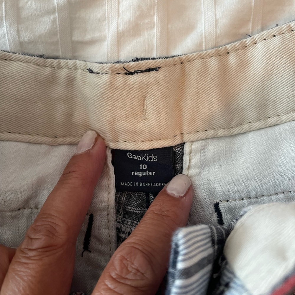 Gap kids multi patch shorts size 10